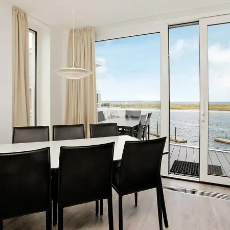 Lägenhet 6 Person In *